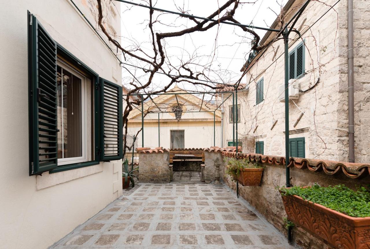 Apartments Leo Κότορ Εξωτερικό φωτογραφία