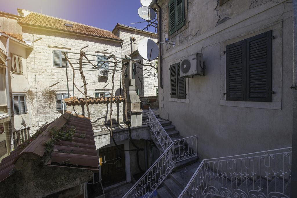 Apartments Leo Κότορ Εξωτερικό φωτογραφία